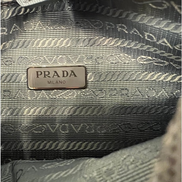 Prada Re-edition 2000 Astrale Nylon Mini Bag - Picture 4 of 13